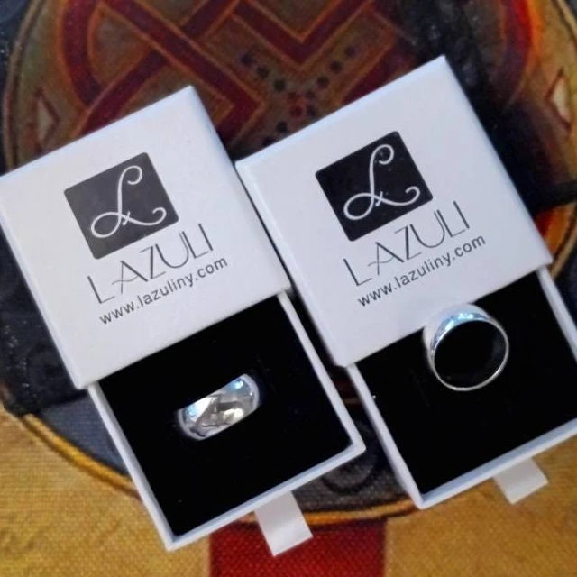 14K Solid Yellow Gold RN Registered Nurse Charm Pendant Charm .9" Long x .5" Wide. Medical Occupation. Great 4 Necklace / Charm Bracelet