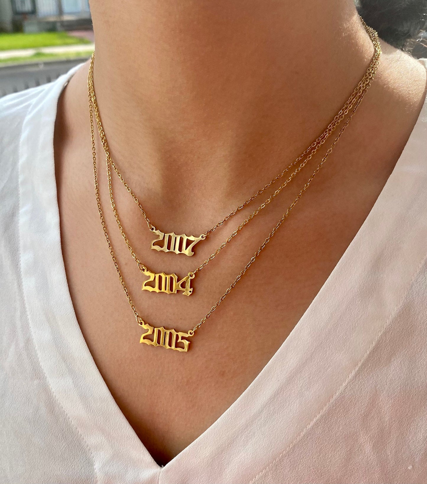 Customized Year birth necklace old English font gold plated from 1991-2010 Cable link chain w/ lobster claw 18"
